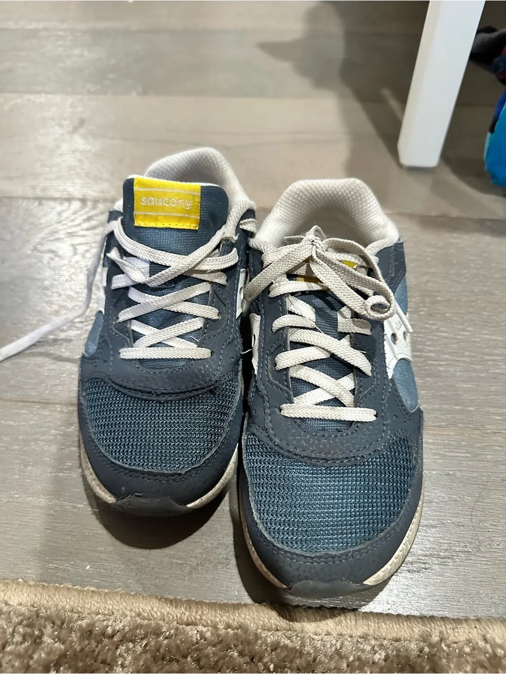 Kids Navy and White Athletic Sneakers - Saucony size 13